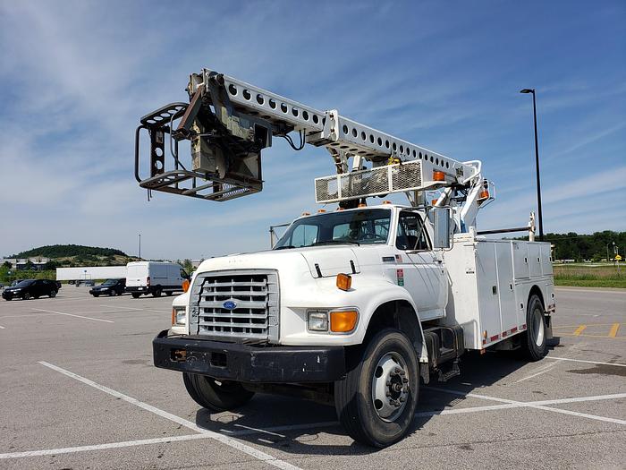 Used LOOK! 1996 Ford F800 T40D Cable Placer Bucket Truck