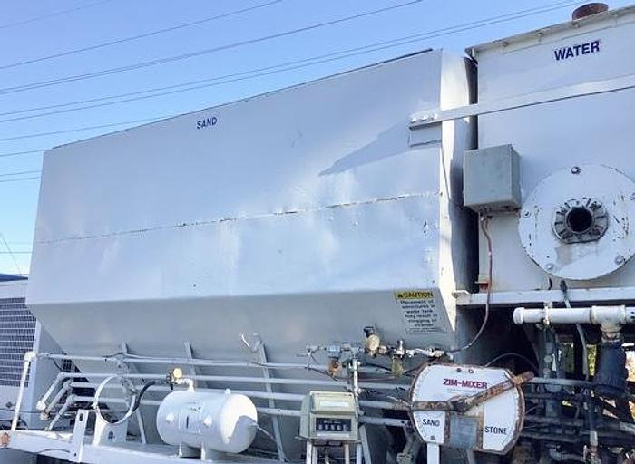 Used 1995 Mack/Zimmerman 11 YD Volumetric Concrete Mixer Truck