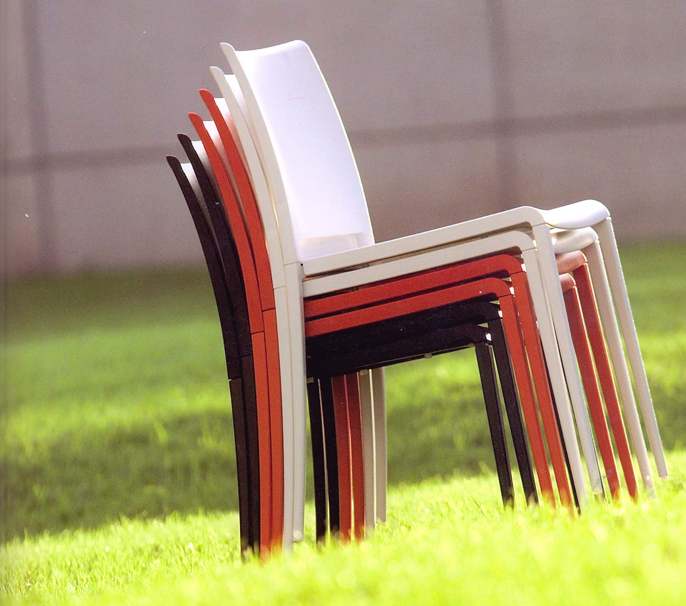 MYA CHAIR