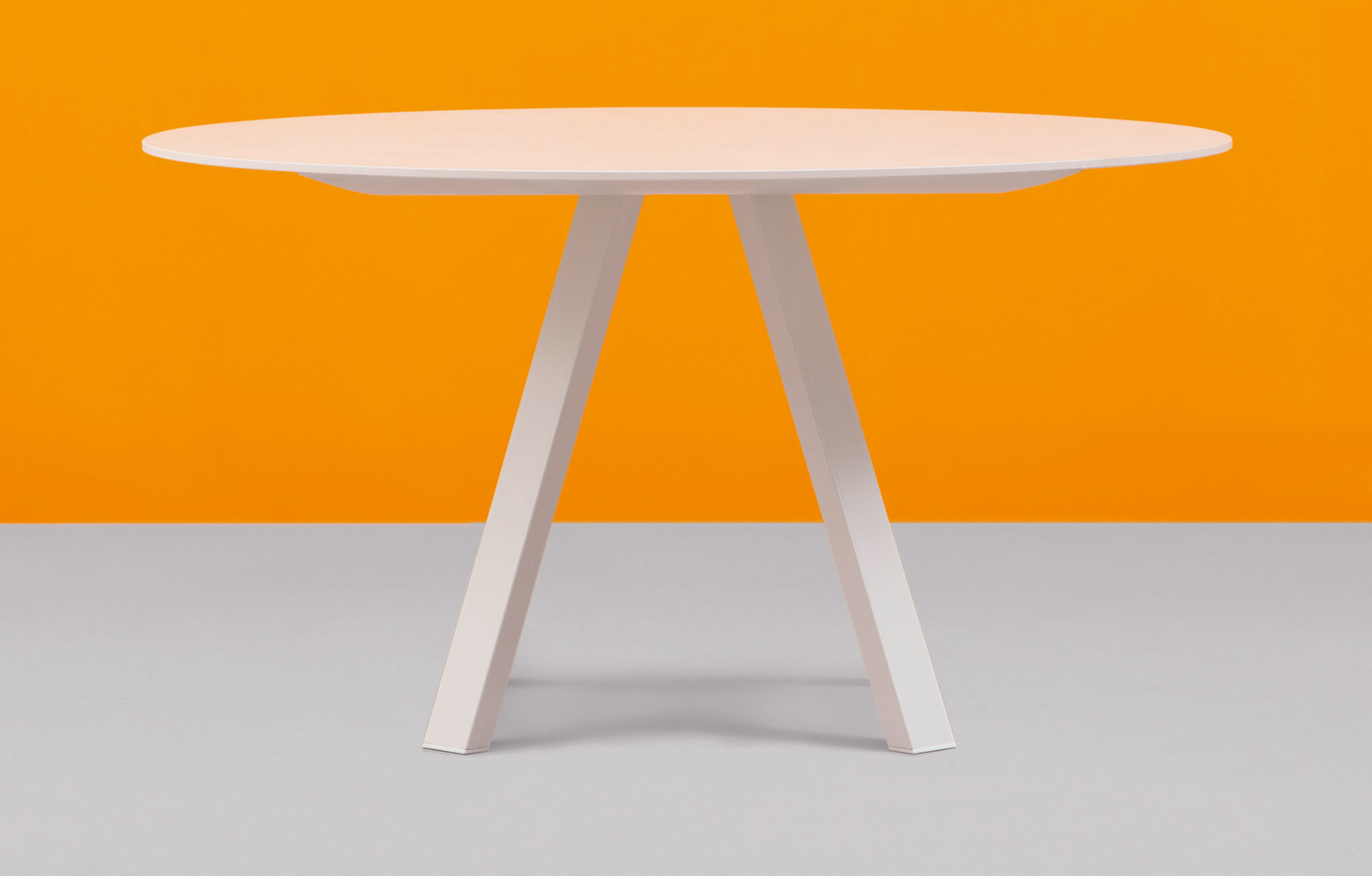 ARKI – TABLE