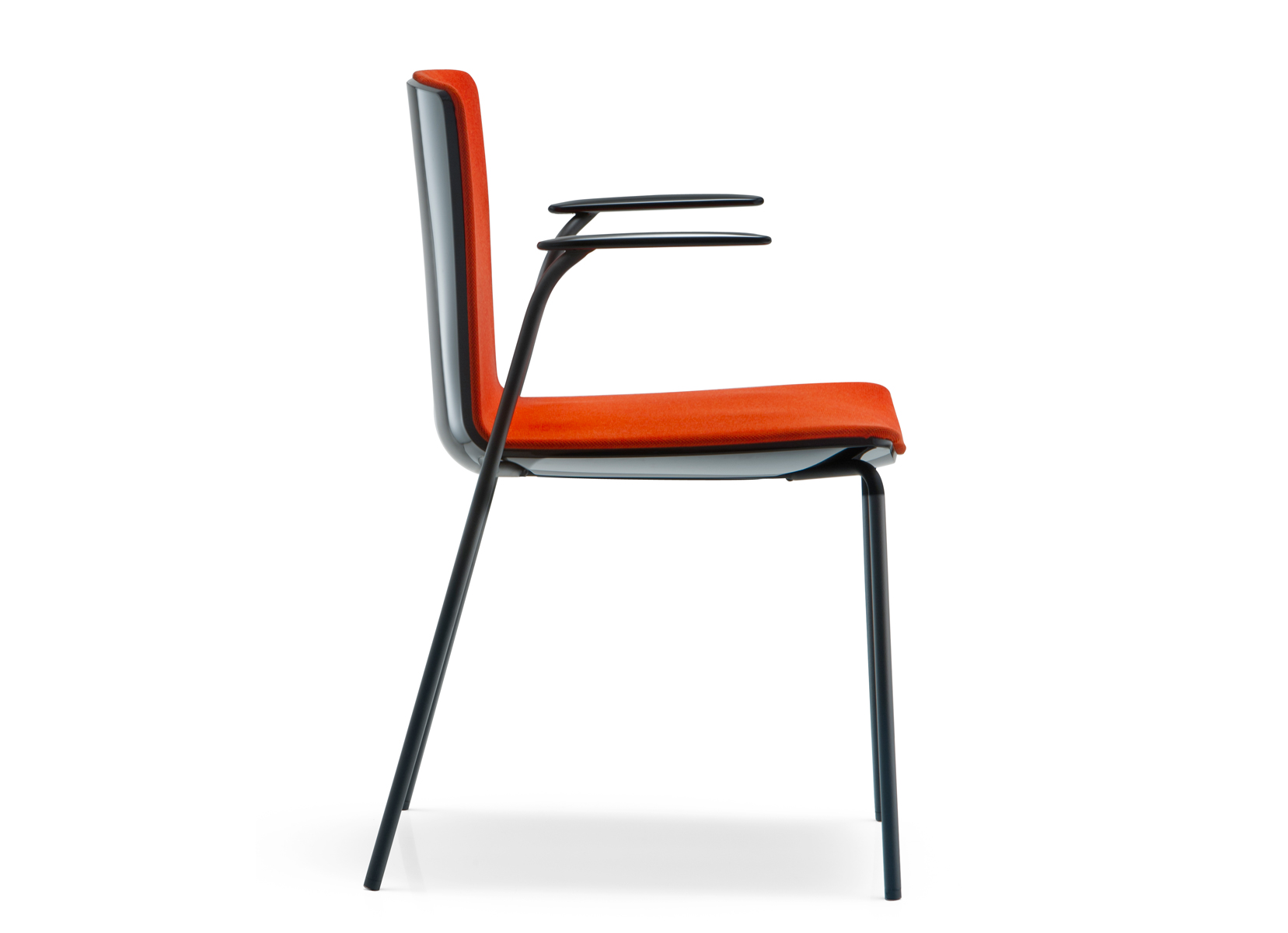 NOA ARMCHAIR