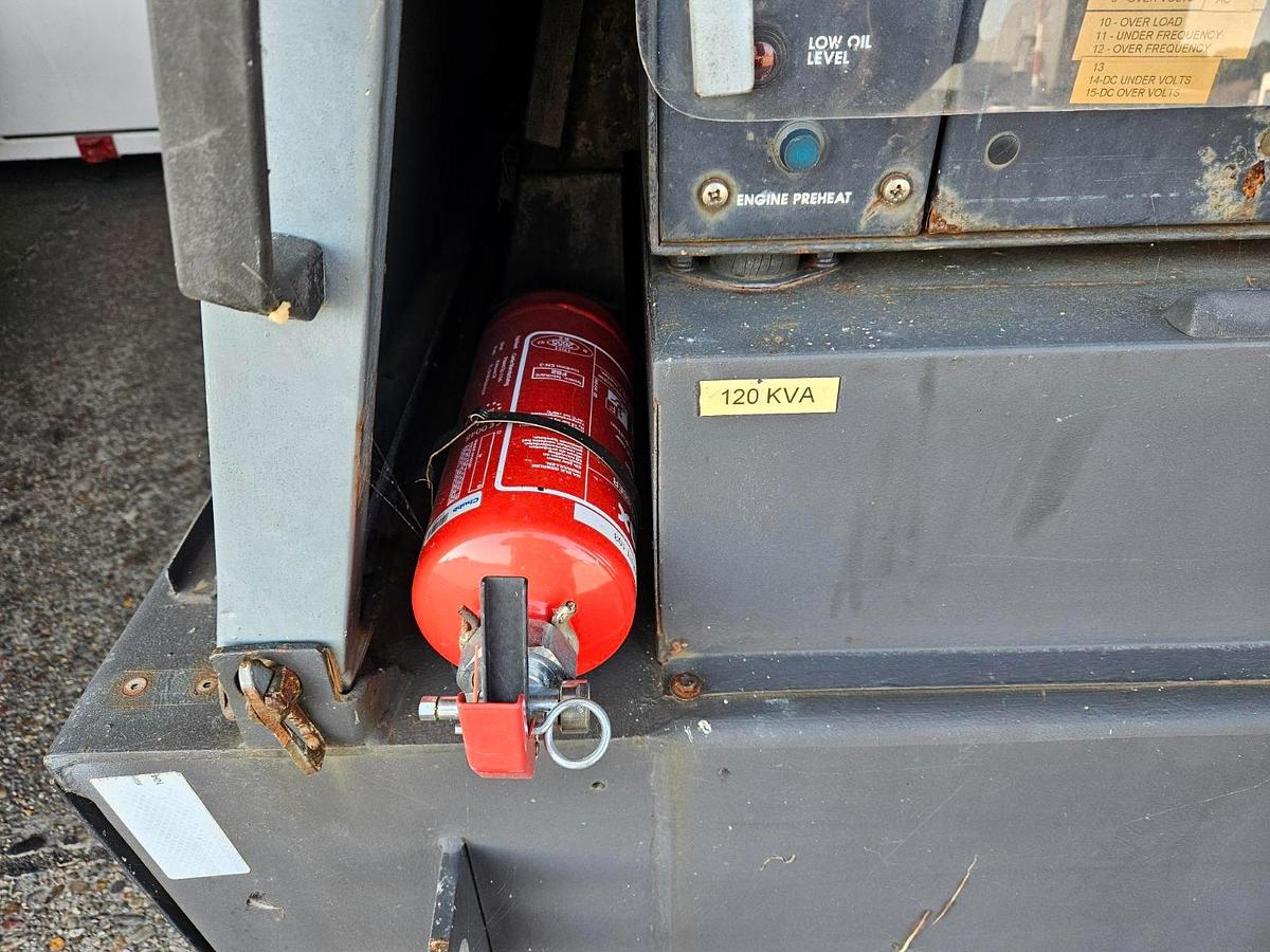 Gebruikt 1995 Houchin C690, 120 kVA w/ 28V