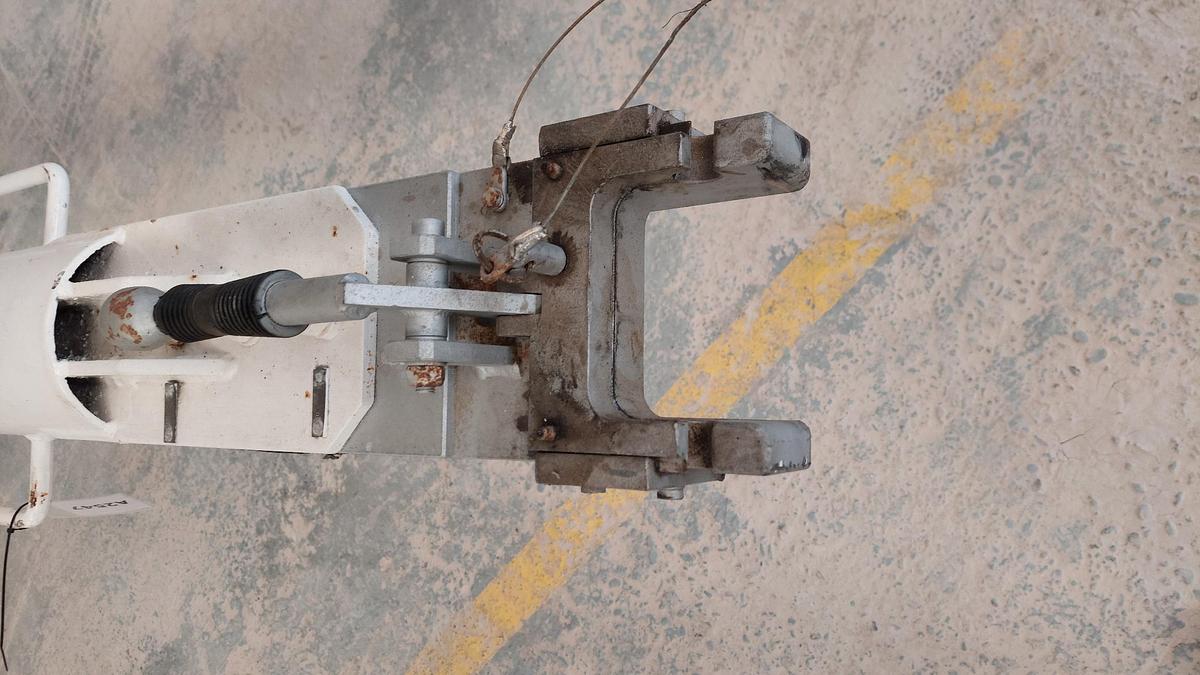 Gebruikt Towbar FSST F70/F100 Fladung