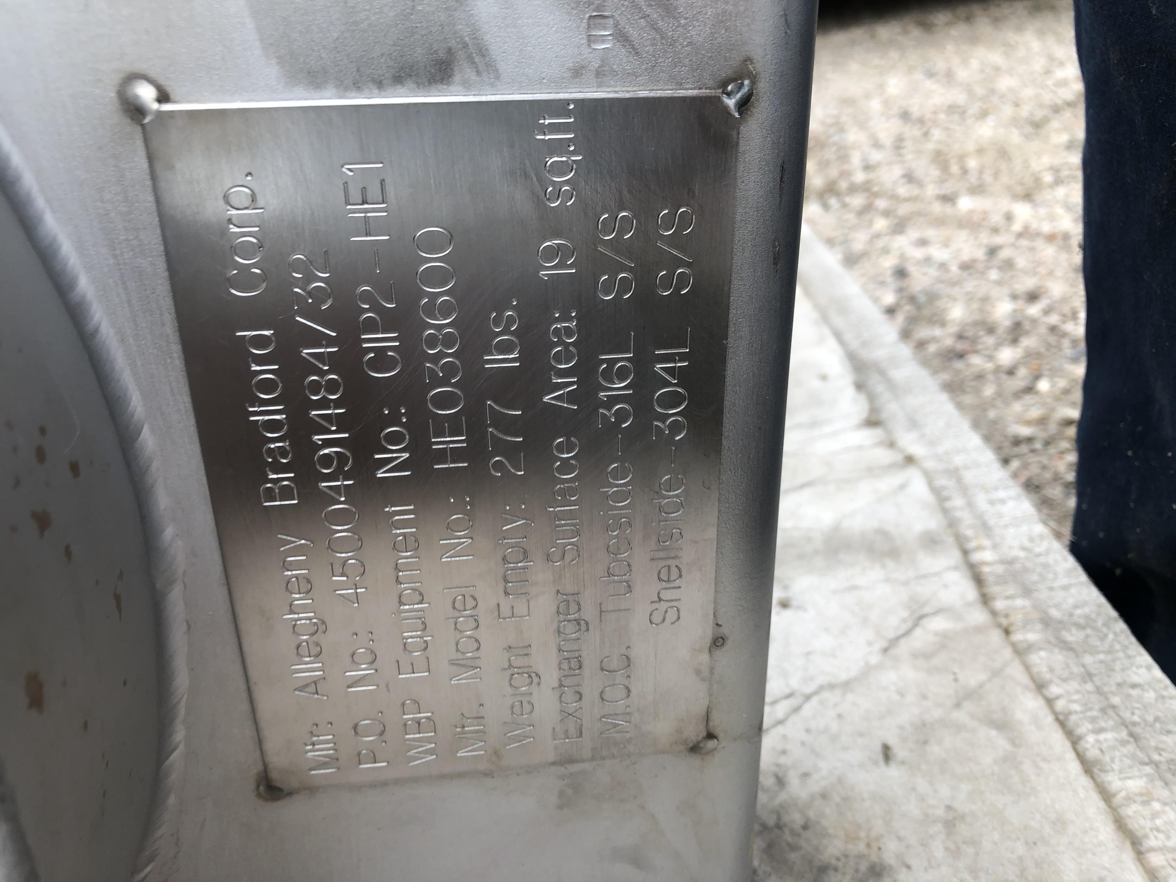 Usado 19 SQ. FT. SHELL & TUBE HEAT EXCHANGER