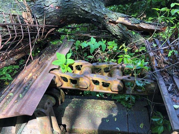 Used Caterpillar Caterpillar Undercarriage with Main Frame