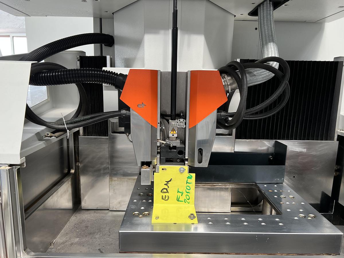 Used 2006 Robofil 2050 TW