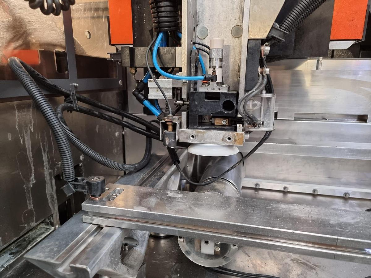 Used 2002 ROBOFIL 6030 SI TW