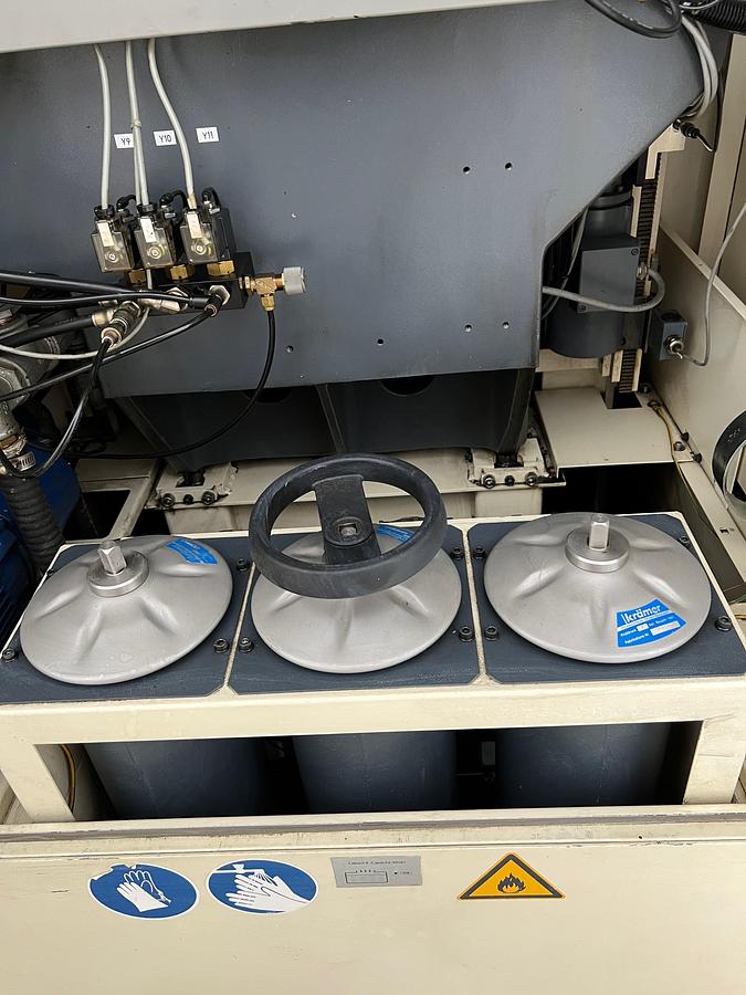 Used 1997 ROBOFORM 31 blue