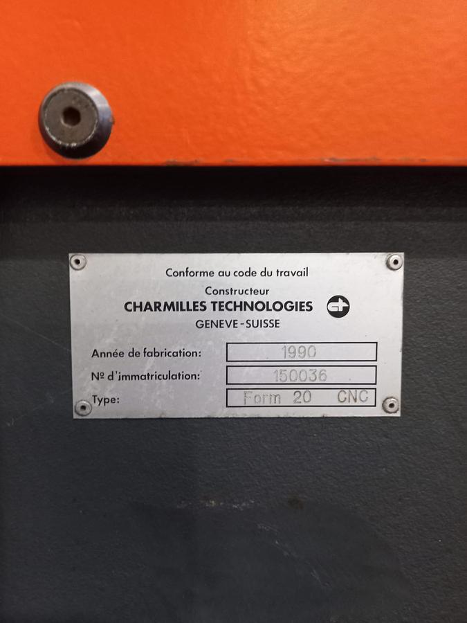 Used 1990 ROBOFORM 20CNC