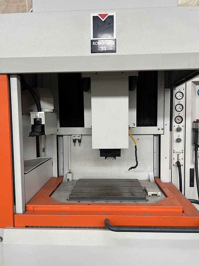 Used Charmilles ROBOFORM 31