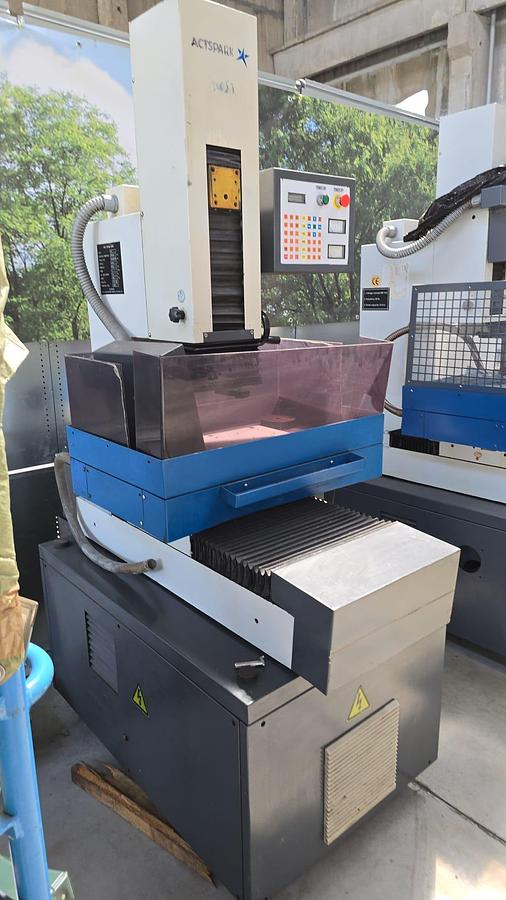 Used 2002 CNC DRILLING EDM