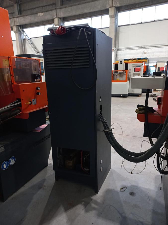 Used 1990 ROBOFORM 20CNC