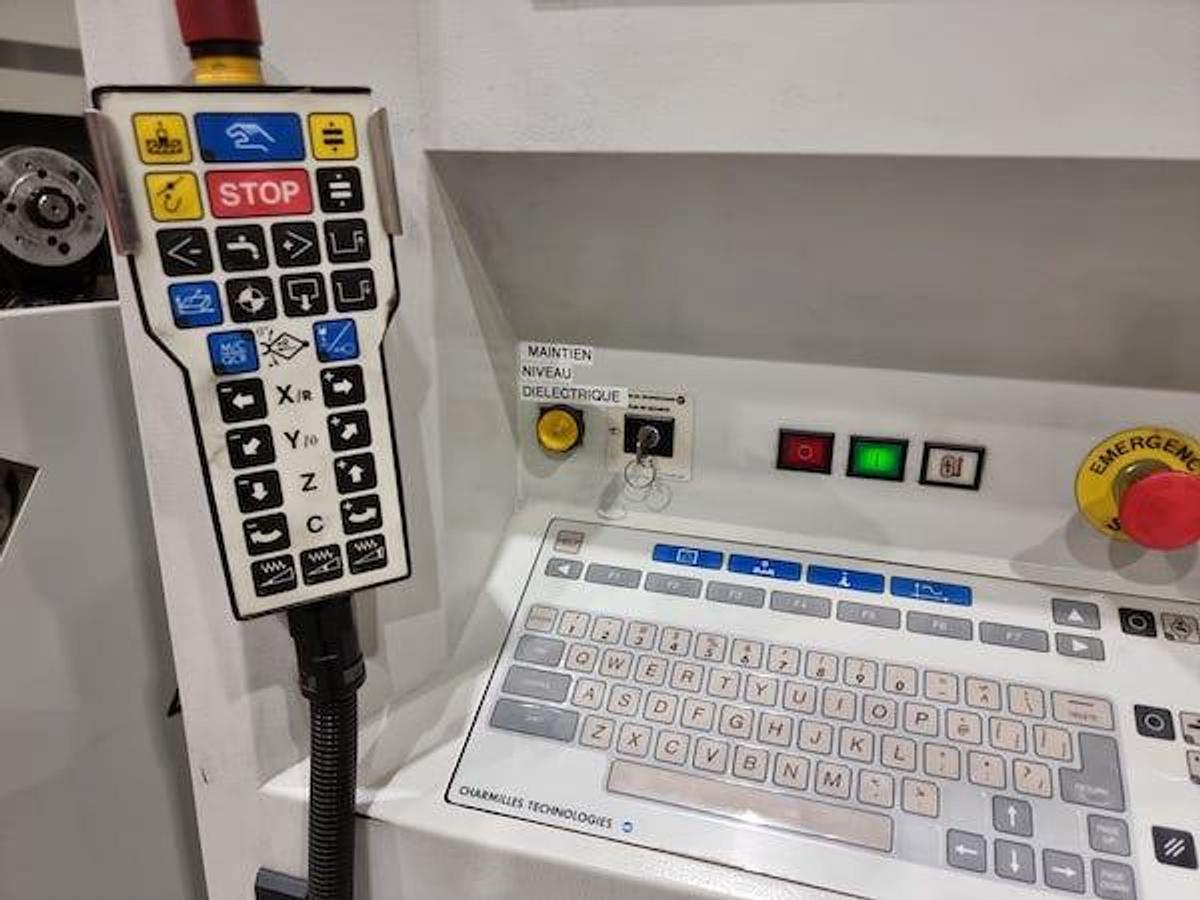 Used 2001 ROBOFORM 54P