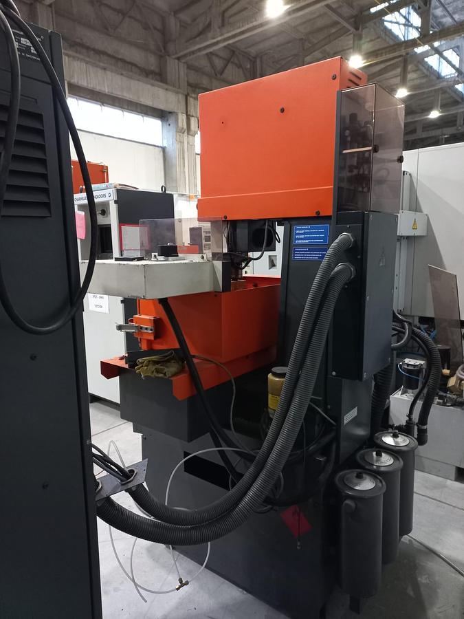 Used 1990 ROBOFORM 20CNC