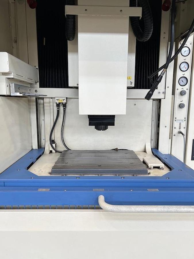 Used 1997 ROBOFORM 31 blue