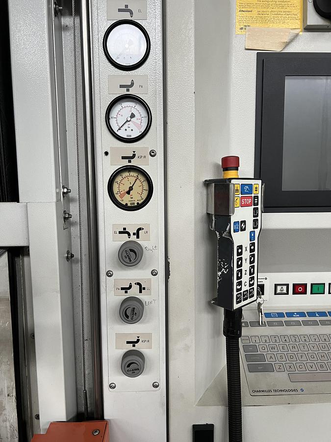 Used Charmilles ROBOFORM 35 RTC