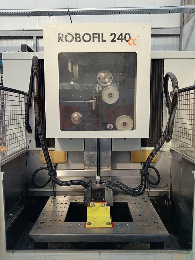 Used 2002 Charmilles ROBOFIL 240CC