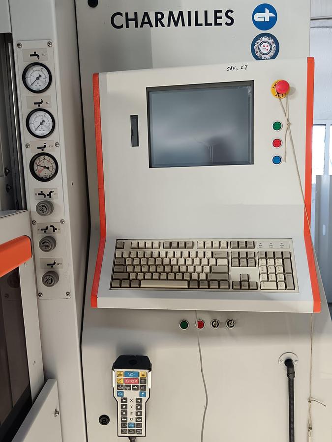 Used Charmilles ROBOFORM 350 - 2001