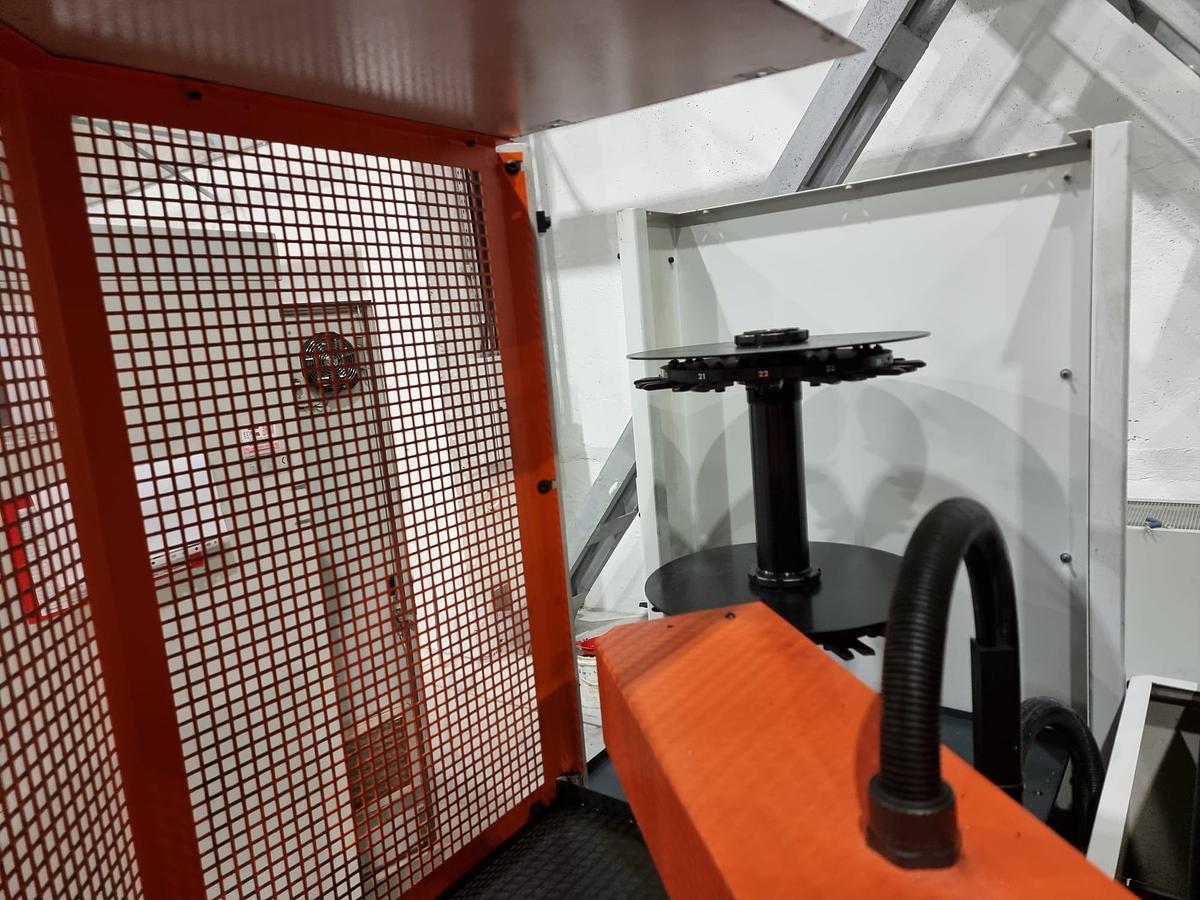 Used 2001 ROBOFORM 54P