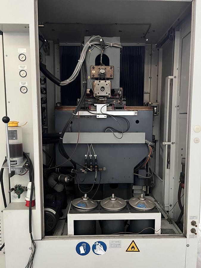 Used Charmilles ROBOFORM 31