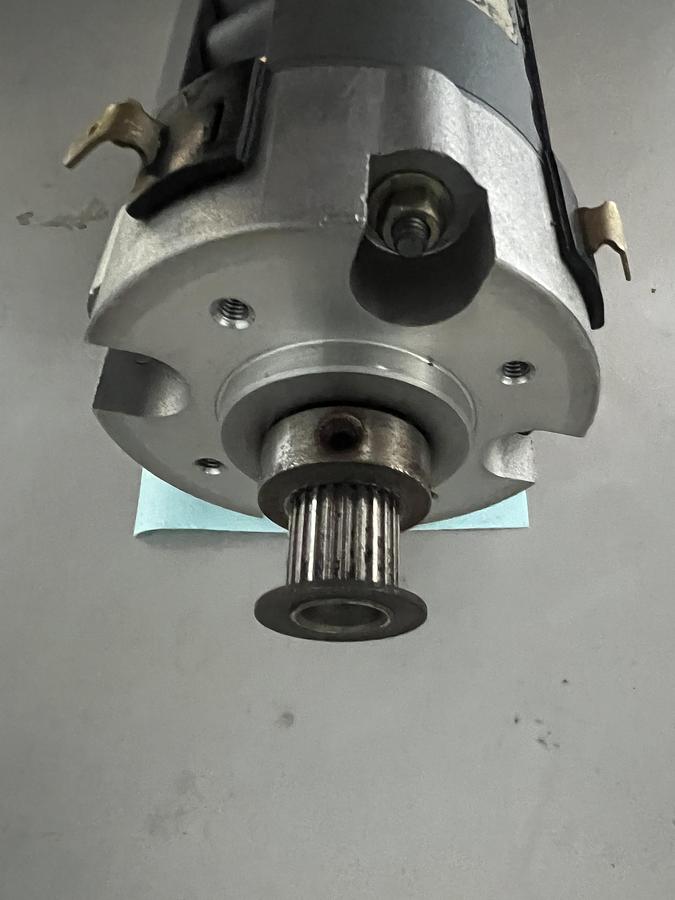 Used 100430610 Motor Small U and V and Wire evacuation