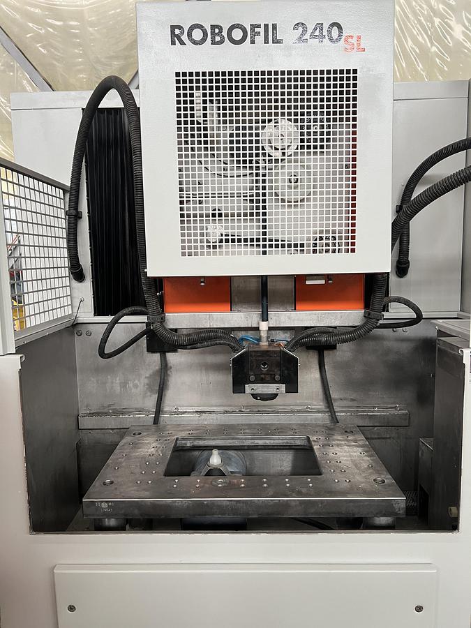 Used 2005 ROBOFIL 240SL