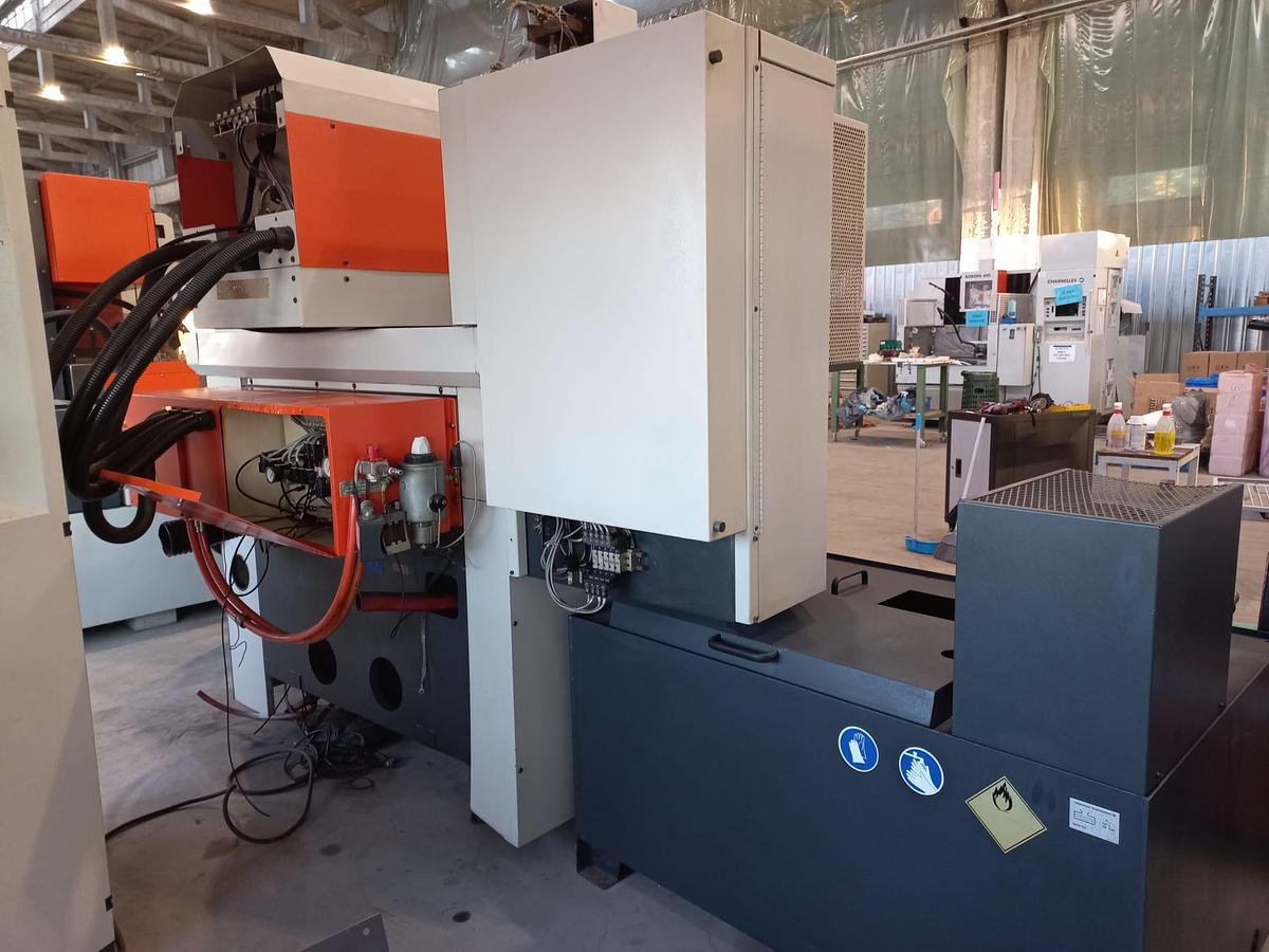 Used 1999 ROBOFORM 40