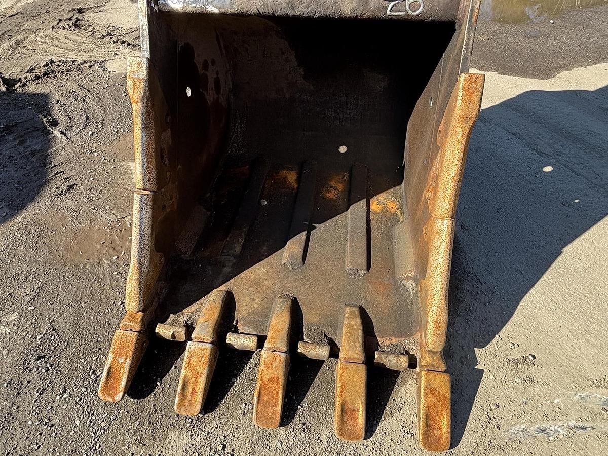 Used 2015 CATERPILLAR 323FL