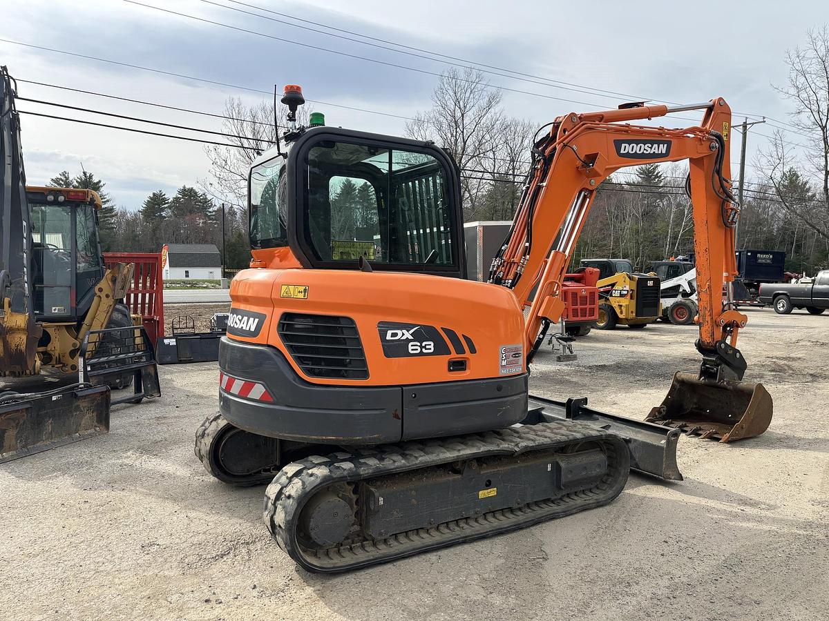 Used 2022 DOOSAN DX63-3