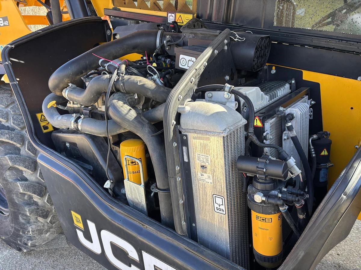 Used 2020 JCB 509-42