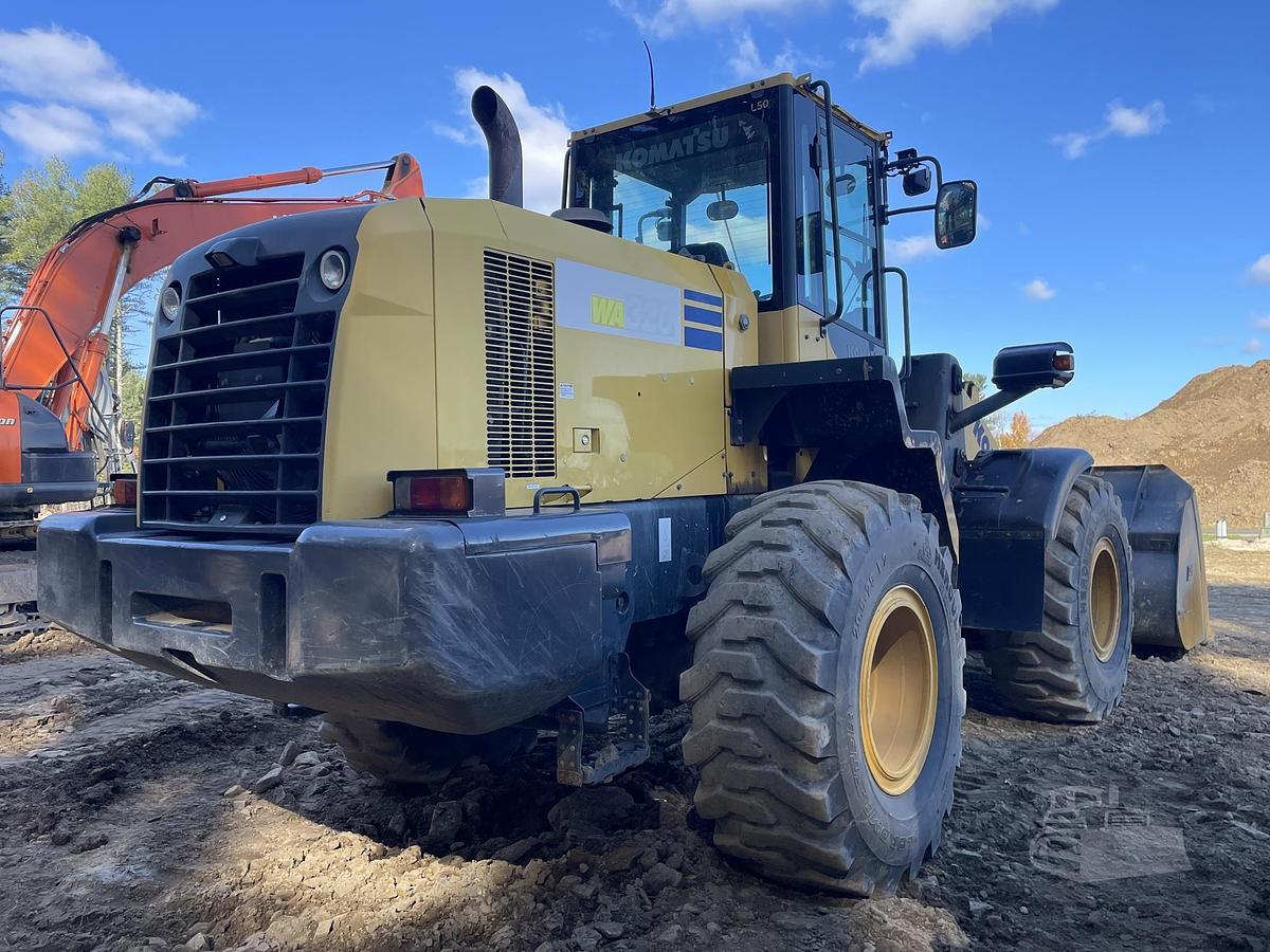 Used 2014 KOMATSU WA320-7