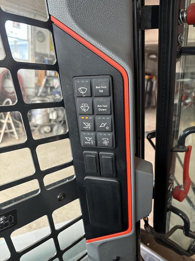 Used 2022 BOBCAT S66