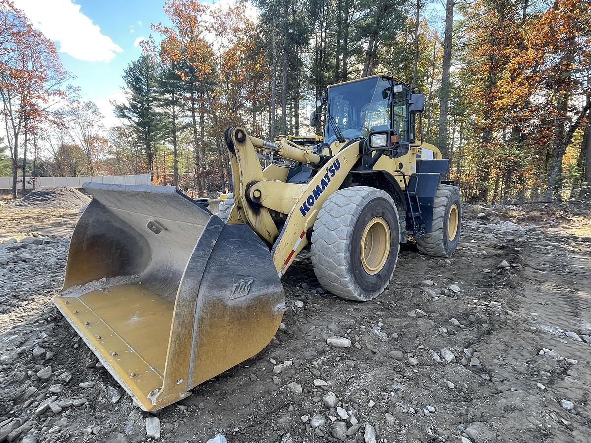 Used 2014 KOMATSU WA320-7
