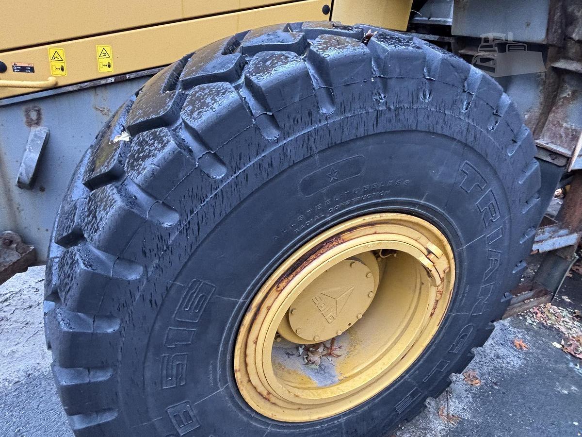 Used 2014 SDLG LG958L