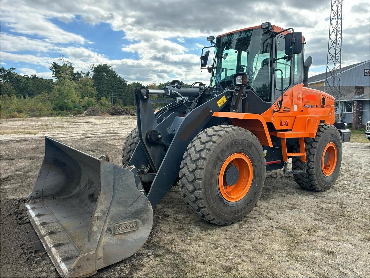 Used 2020 DOOSAN DL200-5