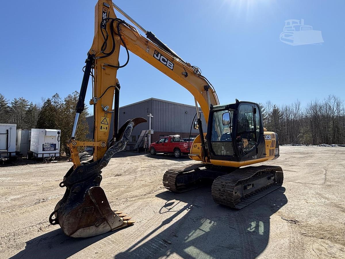 Used 2018 JCB JS131 LC