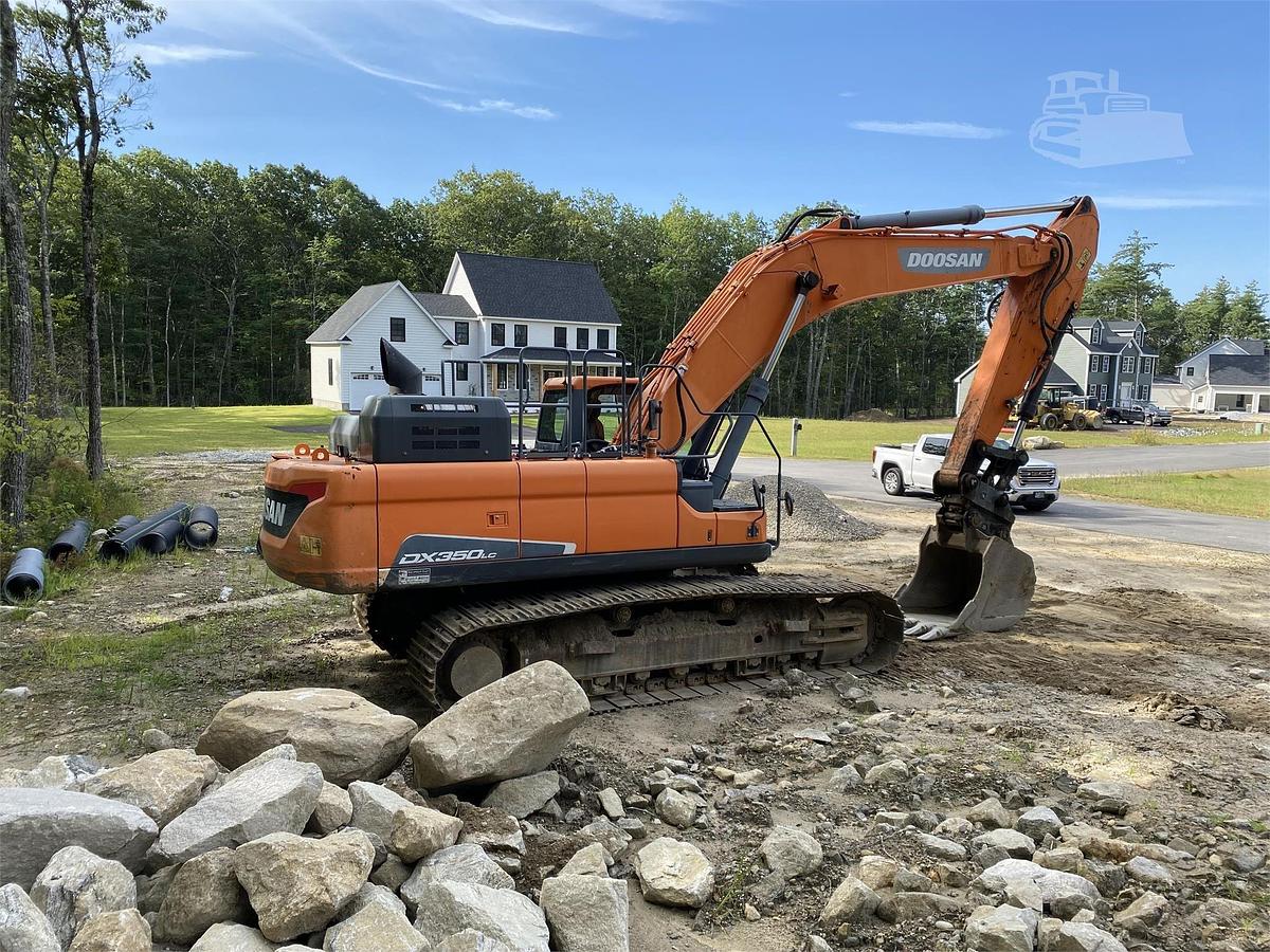 Used 2015 DOOSAN DX350 LC-5