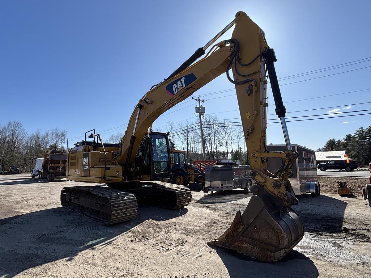 Used 2015 CATERPILLAR 323FL