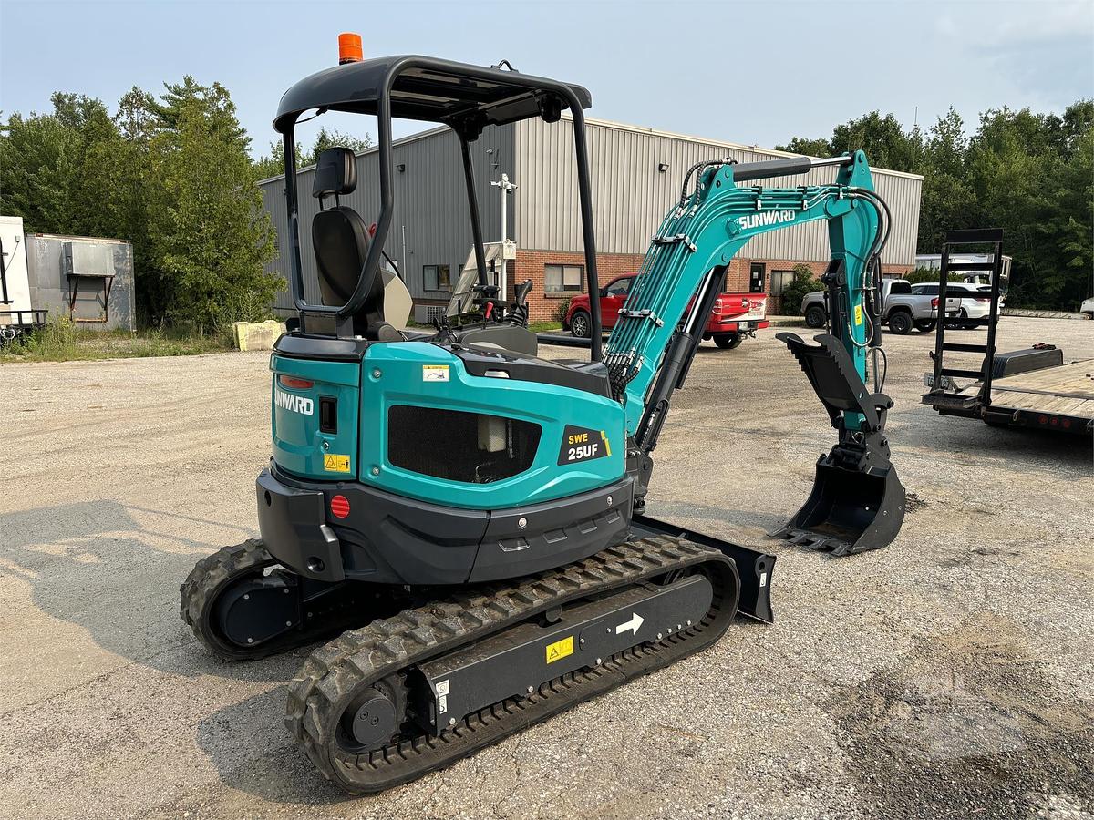 Used 2024 SUNWARD SWE25UF