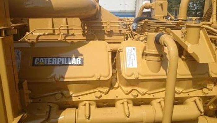 Used 1 MW 2011 Used Caterpillar 3512 Diesel Generator