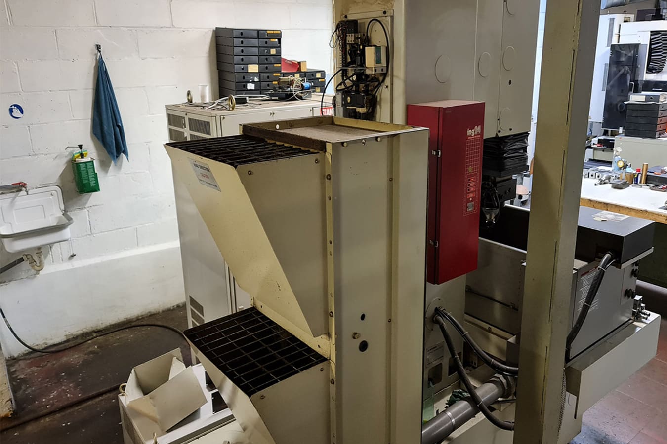 Used MITSUBISHI M35J - 1992