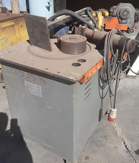 Usado Máquina de dobrar aço SCHNELL