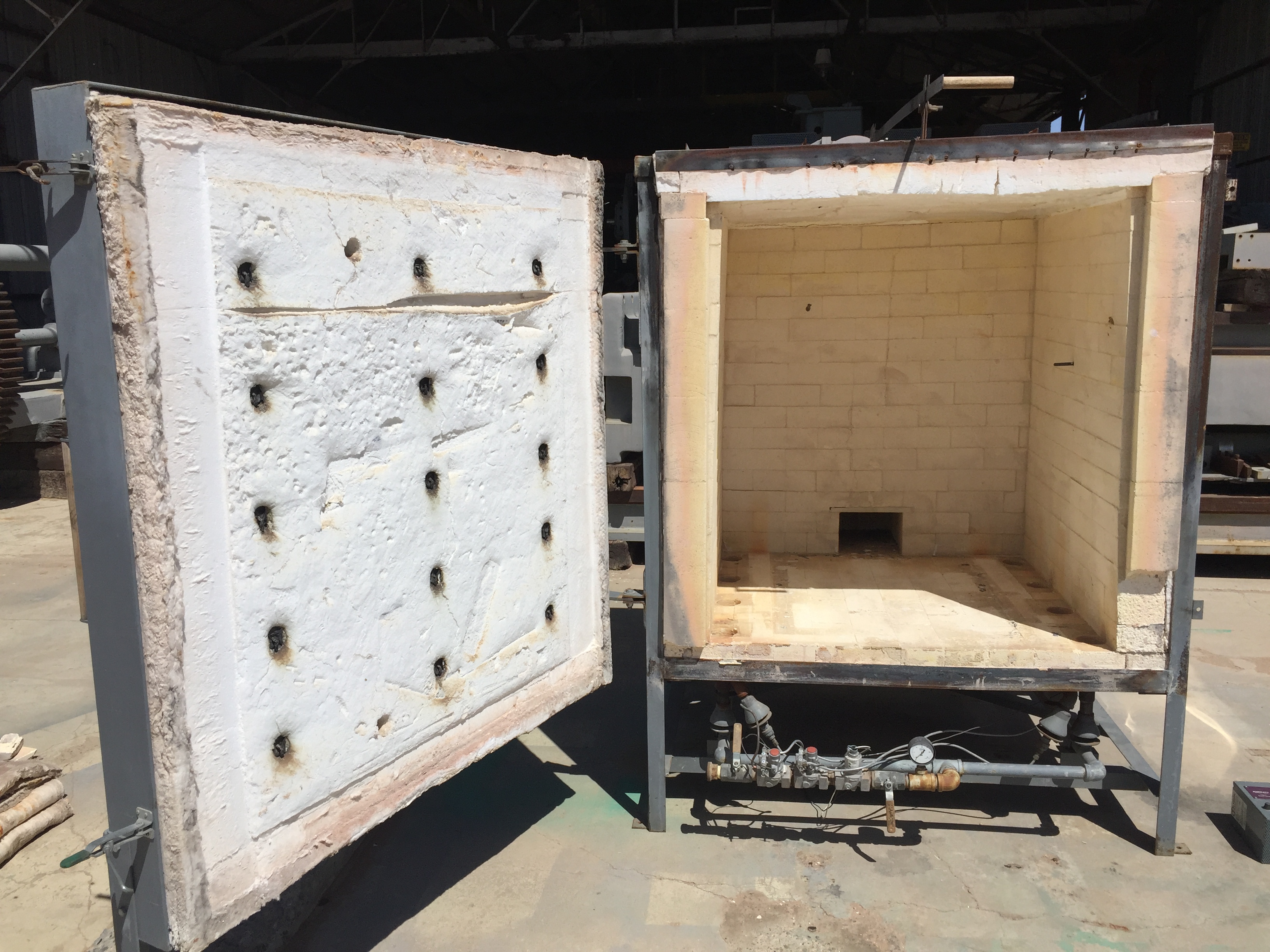 Used Olympic Model DD 30 Gas Kiln / Furnace