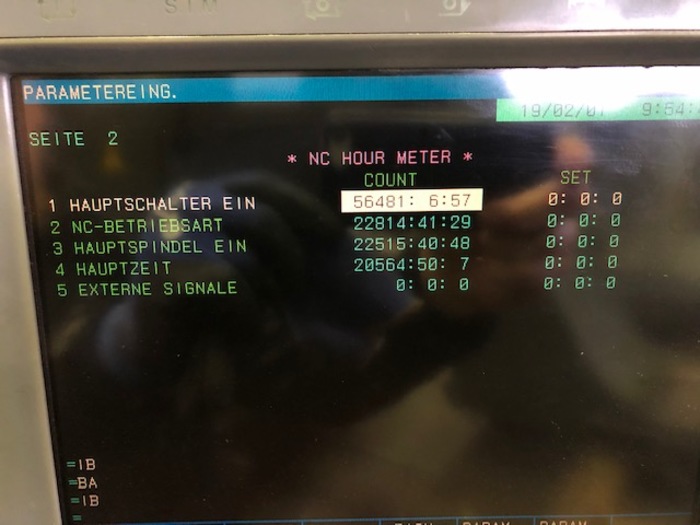 Gebraucht 1999 CNC lathe Okuma LB 300