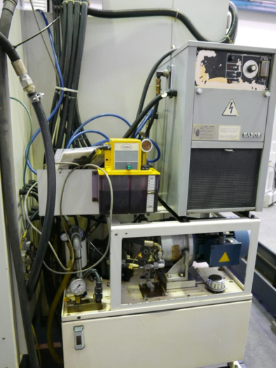 Used CNC machining center Spinner MC 1020