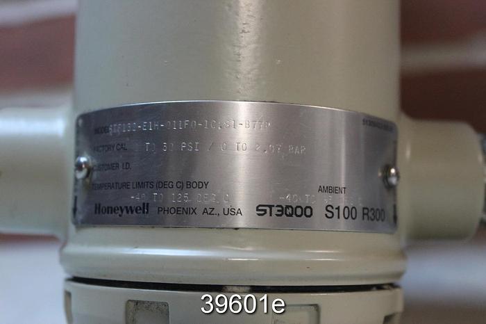 Used Honeywell STF132-E1H-011F0-1C.51-B77P Differential Pressure Transmitter #39601