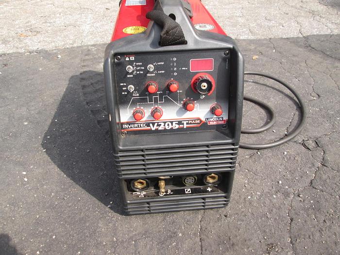 Used Lincoln Invertec V205T Tig Welder for Sale in Bradenton, Florida