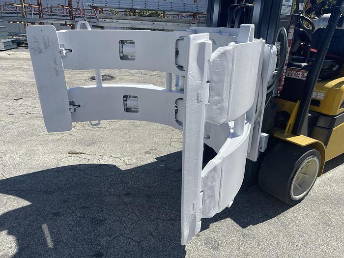 Used 12,000 POUND YALE ROLL CLAMP TRUCK W/ 72" CASCADE CLAMP