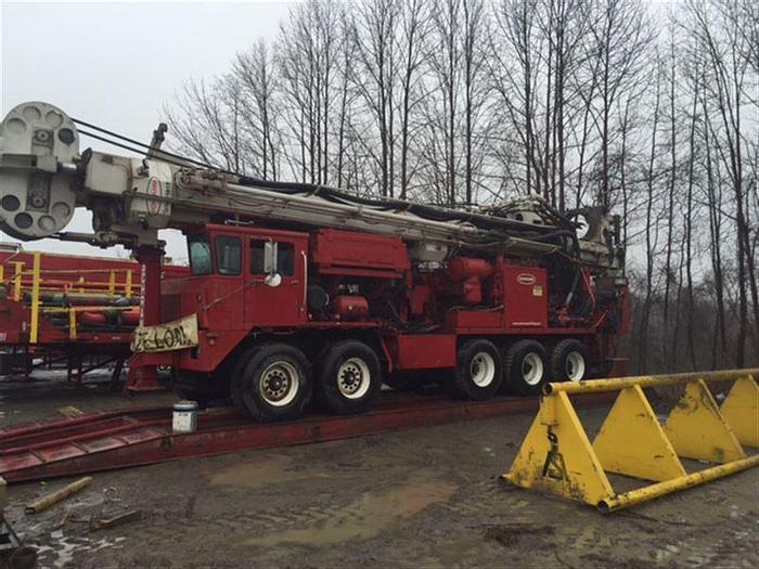Used 2004 Schramm T130 drill rig - Range III