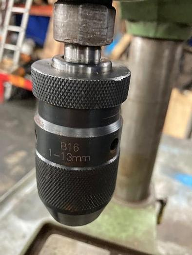 Utilisé Perceuse d’établi Marque Ixion